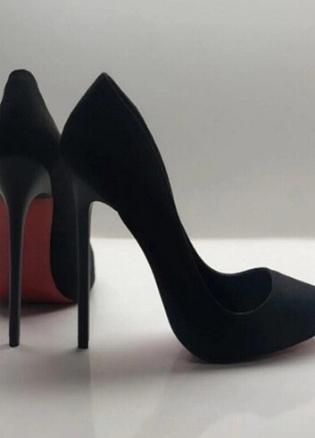 Siyah süet stiletto