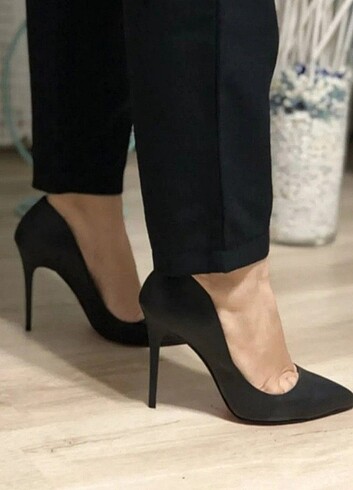 Siyah süet stiletto 