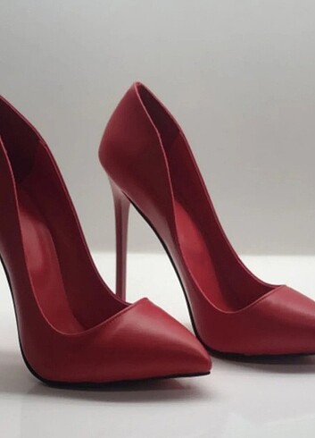 40 Beden Kırmızı Hakiki deri astarlı stiletto 