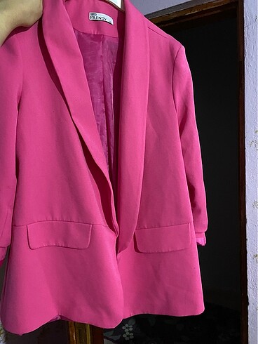 Pembe ceket