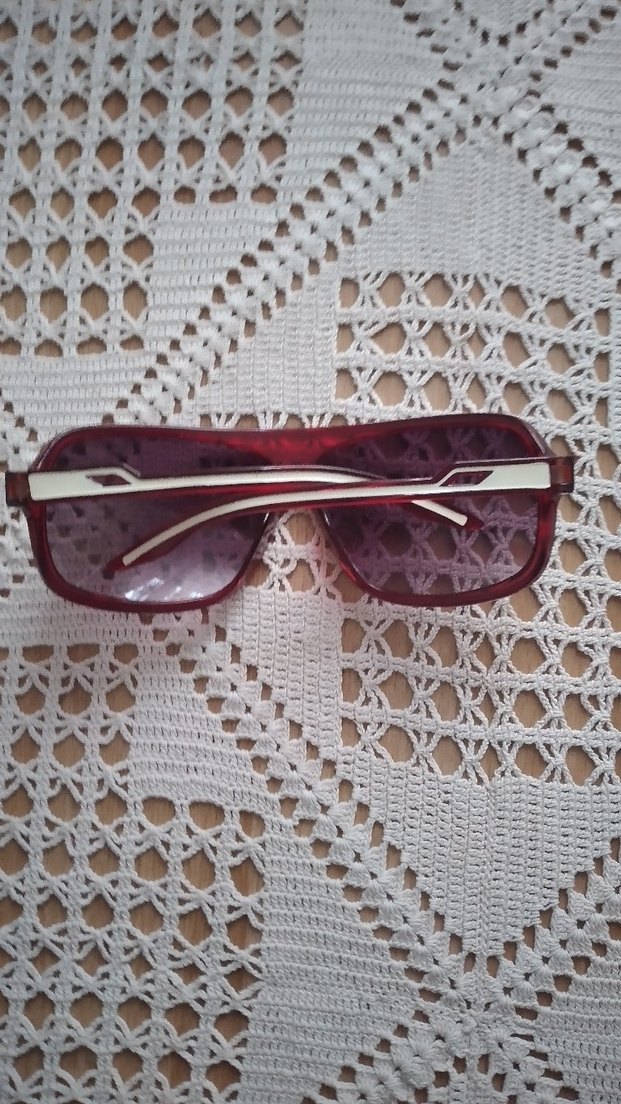 Şeffaf Kırmızı Vintage Kadın Güneş Gözlüğü - Görsel 4