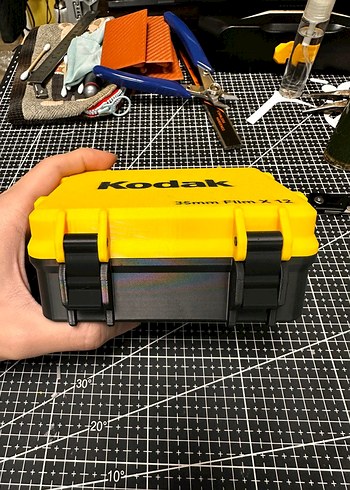 Kodak 35mm Film Kutusu - Görsel 3