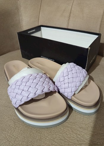 Nine West ürünü