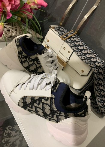 37 Beden Dior model içi dışı spor ayakkabı