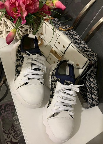 37 Beden beyaz Renk Dior model içi dışı spor ayakkabı
