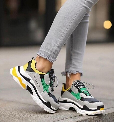 Orjinal Balenciaga spor ayakkabı