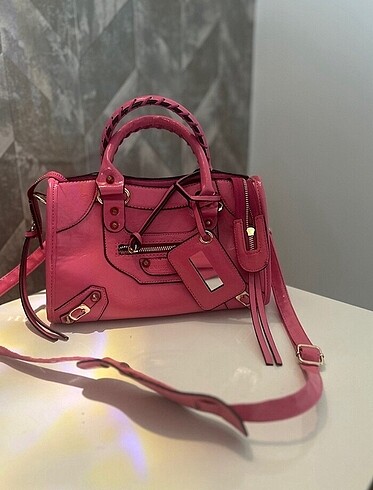 Balenciaga pembe deri çanta
