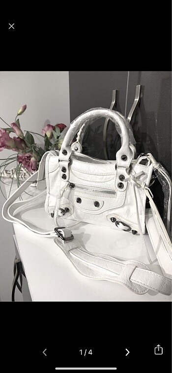 Beden beyaz Renk Beyaz küçük Balenciaga deri çanta