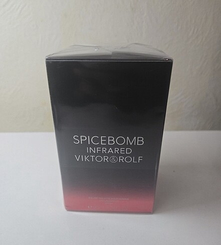 SPICEBOMB INFRARED VIKTOR&ROLF