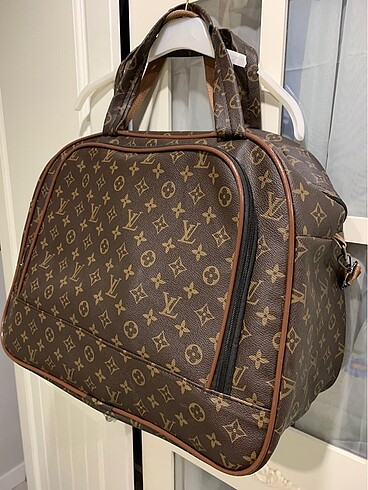 Beden Louis Vuitton valiz