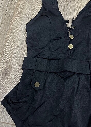 m Beden Balmain model mayo