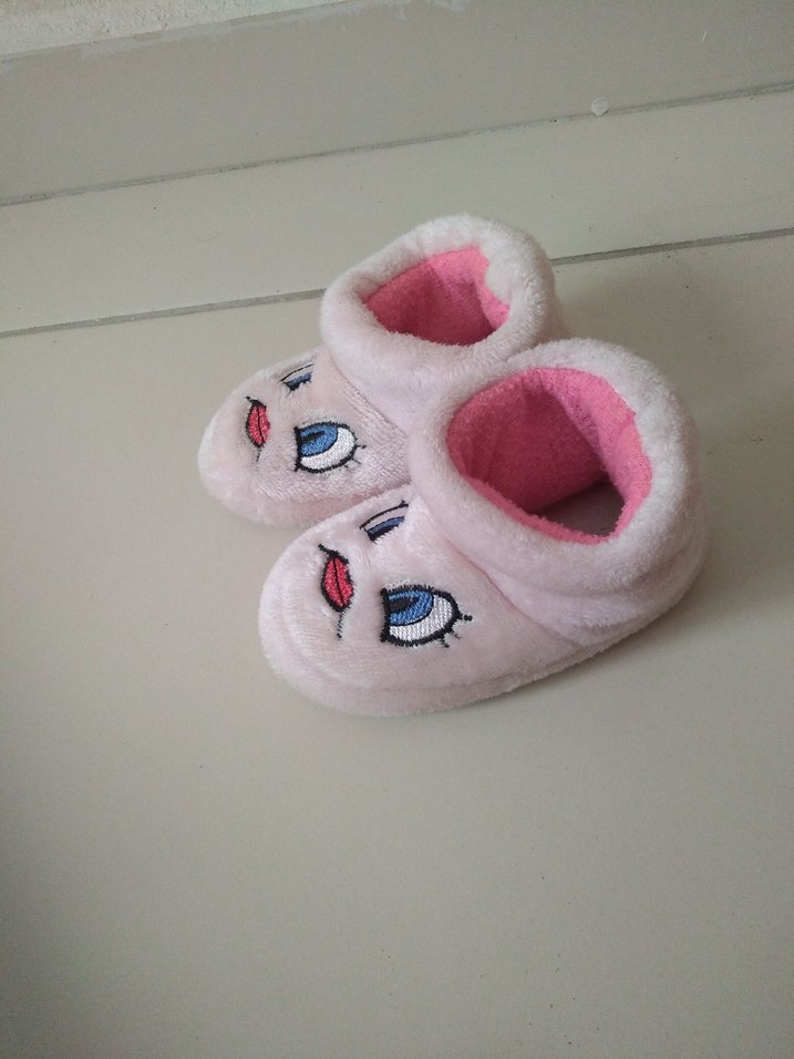 Pembe Nakışlı Kız Çocuk Terliği - Görsel 4