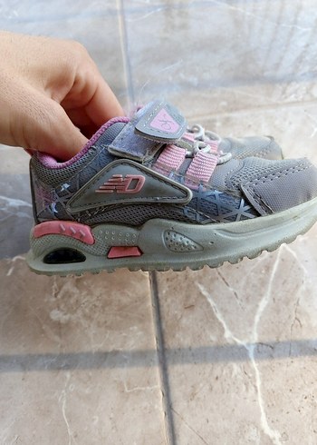 Kız Çocuk Gri Bağcıksız Sneakers - Görsel 3