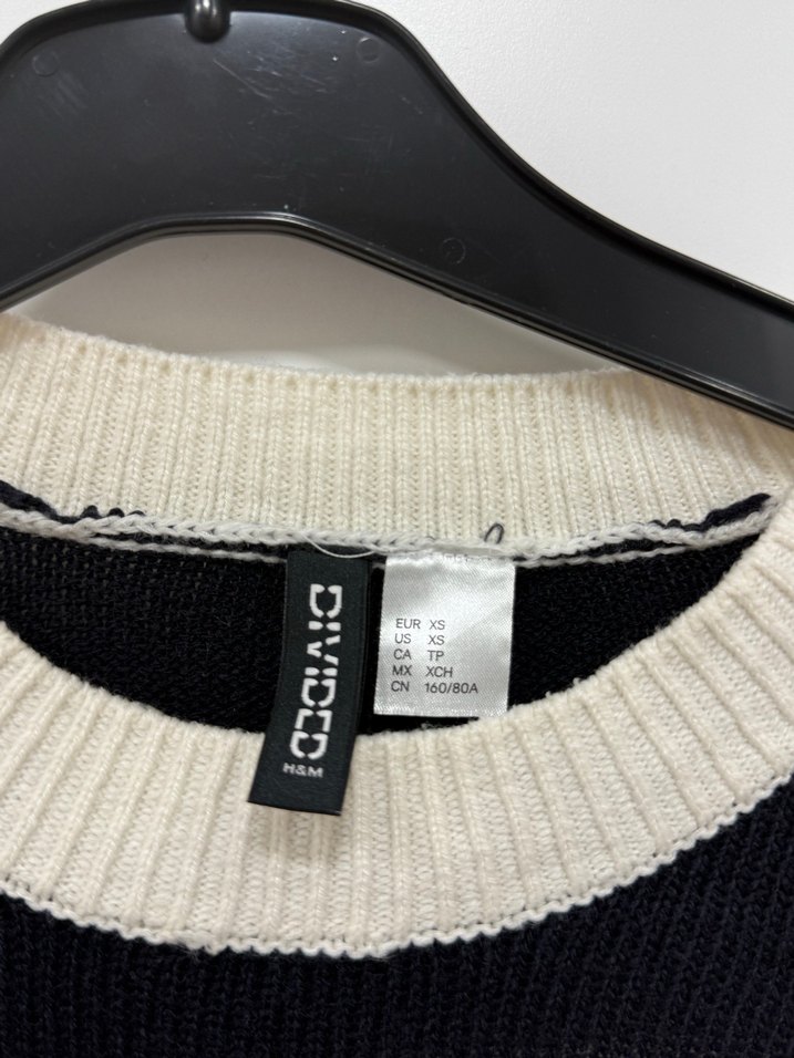 Kadın Siyah Beyaz Çizgili Örgü Kazak - Görsel 3