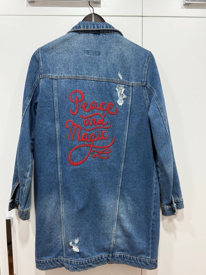 Nakışlı Düğmeli Mavi Kadın Denim Ceket - Görsel 3