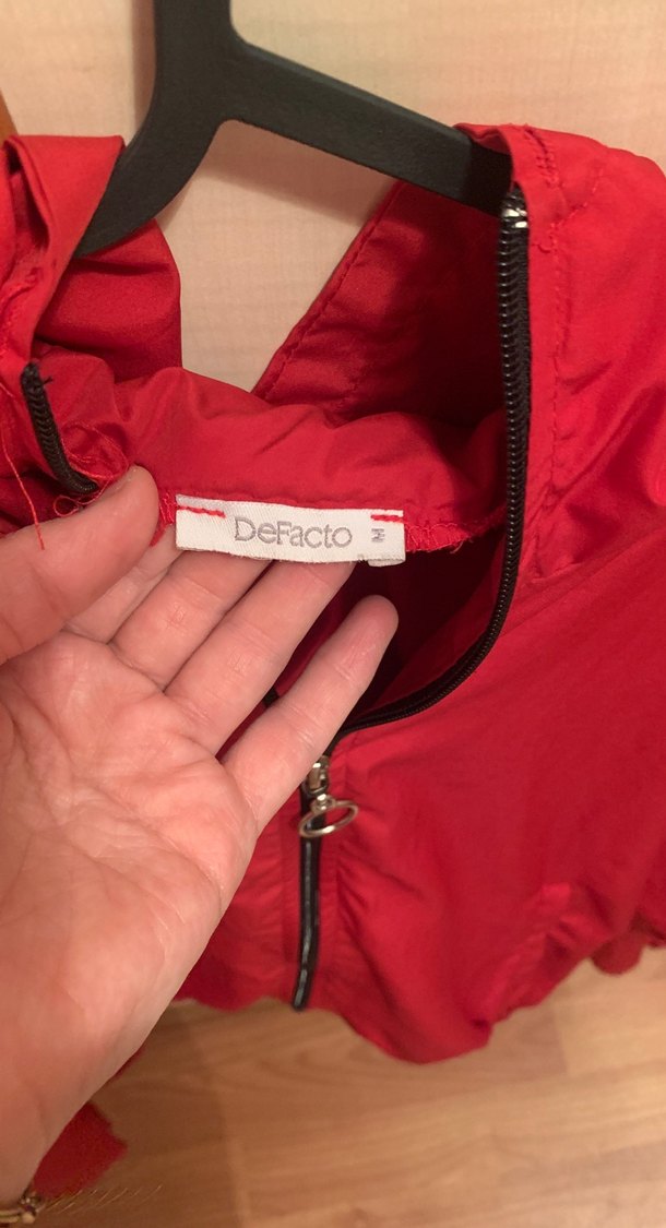 Kırmızı Fermuarlı Kadın Ceket - Görsel 3