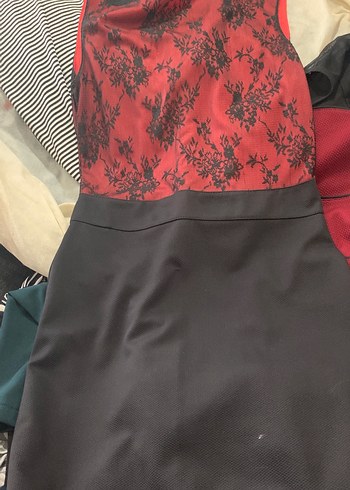 Desenli Straplez Midi Elbise