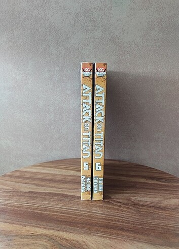 Attack on Titan vol, 5-6 İngilizce , MANGA-ANİME