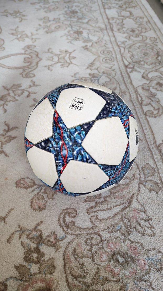 Adidas UCL Şampiyonlar Ligi futbol topu - Görsel 2