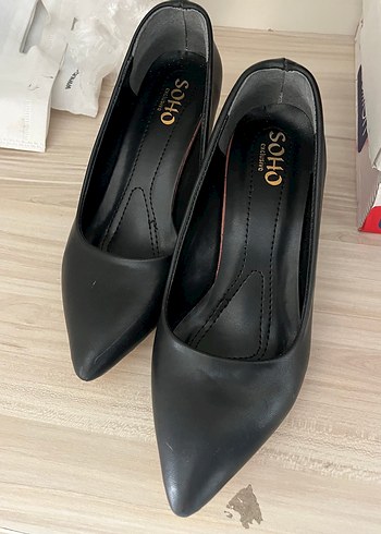38 Beden Siyah Stiletto Kadın Ofis Ayakkabısı