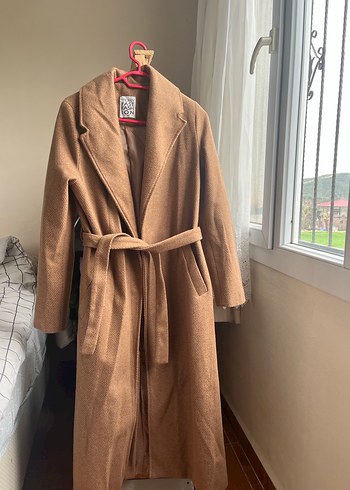 Kadın Bej Kemerli Uzun Kaban M beden - Görsel 2