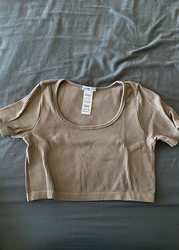 Bej Kısa Kollu Crop Top