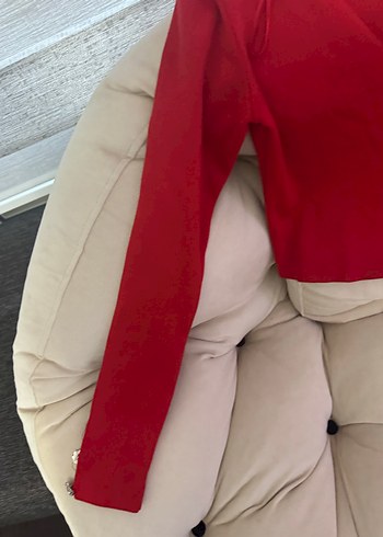 Düğmeli Kırmızı Yüksek Yakalı Kadın Kazak - Görsel 2