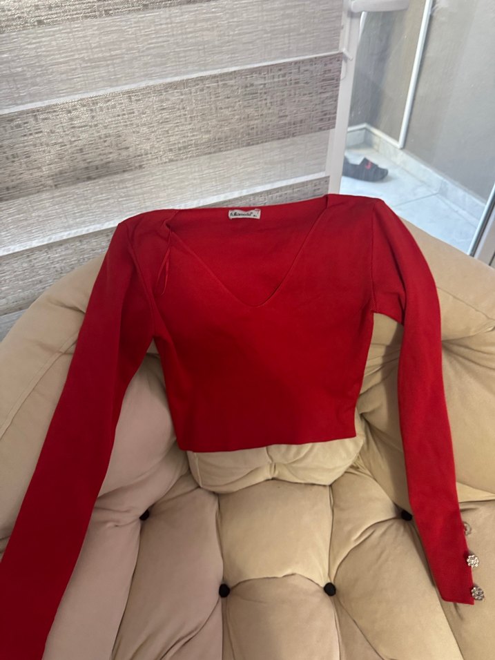 Düğmeli Kırmızı Yüksek Yakalı Kadın Kazak - Görsel 5