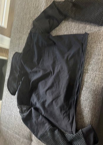 Siyah V Yaka Kadın Spor Tişörtü Velcro Detaylı - Görsel 7