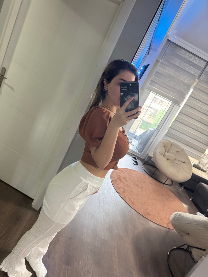 Bej V Yaka Kısa Kollu Salaş Bluz ve alt takım - Görsel 5