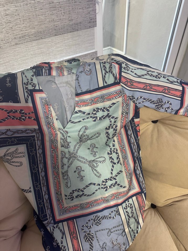 V Yaka Çok Renkli Bohem  Bluzu - Görsel 5