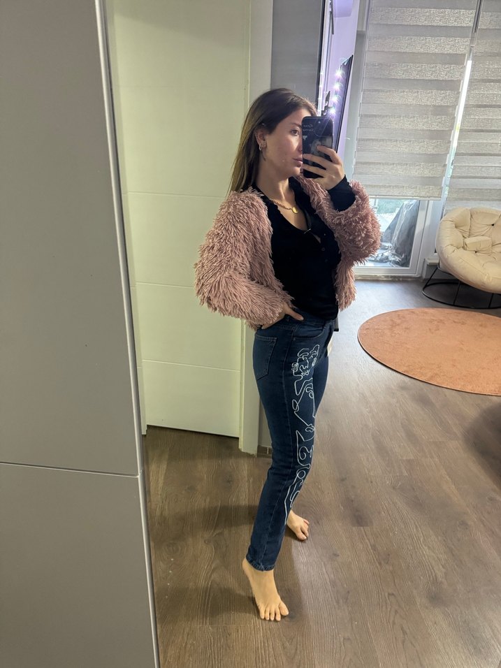 Kahverengi Tüylü, Batik Desenli Bol Kesim Kadın Kot Pantolon - Görsel 3