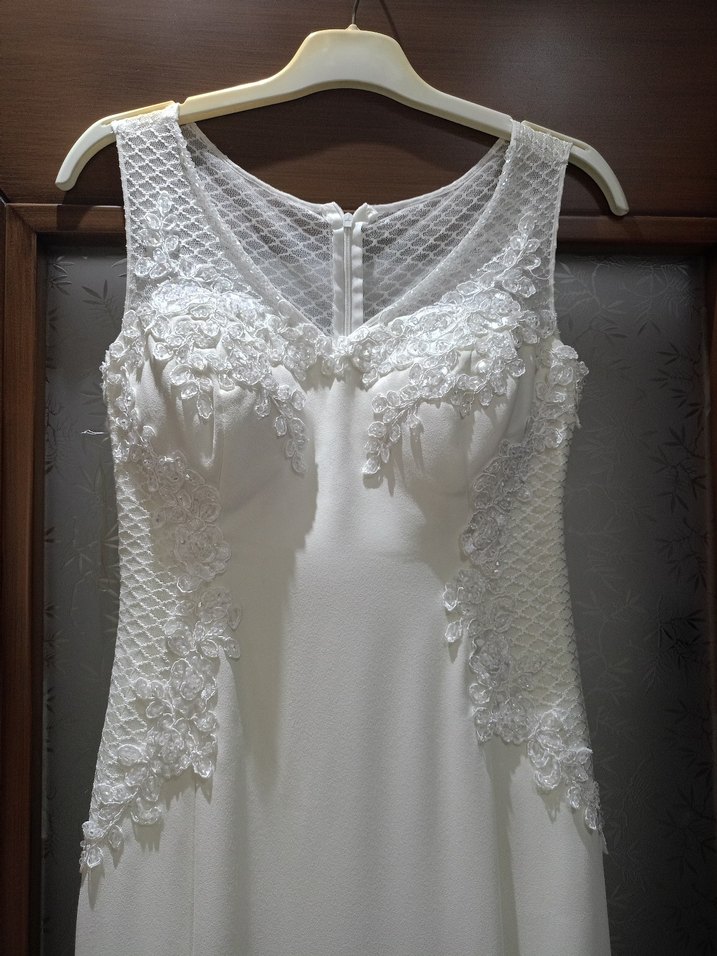 V Yaka Kolsuz  beyaz nikah elbisesi - Görsel 4