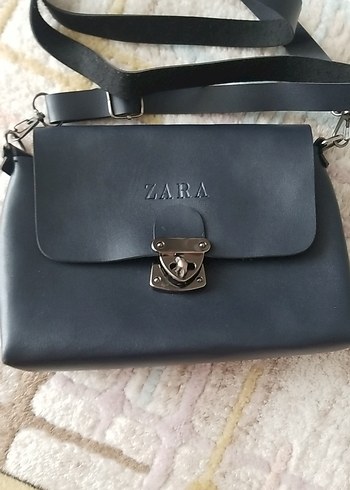 Beden ZARA Siyah Deri Tokalı Kadın Çanta