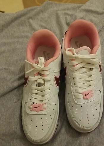 Nike Beyaz Kadın Bağcıklı Spor Ayakkabı