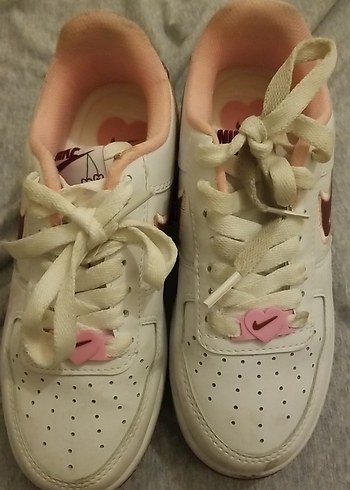 Nike Beyaz Pembe Bağcıklı Spor Ayakkabı