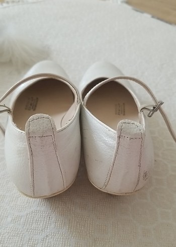 Kız Çocuk Beyaz Tokalı Babet Ayakkabı - Görsel 3