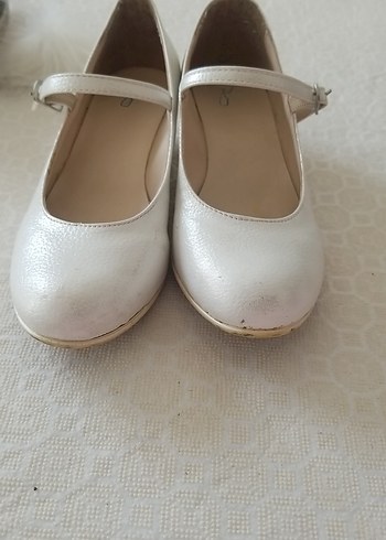 Kız Çocuk Beyaz Tokalı Babet Ayakkabı - Görsel 4
