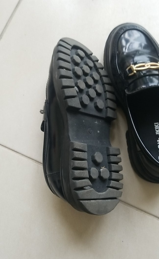 LC Waikiki Kadın Siyah Gold sadece  bir gun giydi - Görsel 5