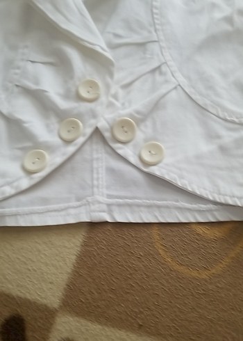 Kız Çocuk Beyaz Kısa Kollu Düğmeli Bolero - Görsel 5