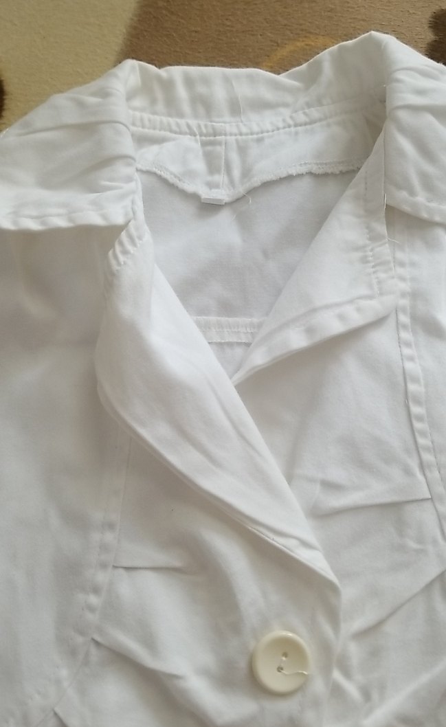 Kız Çocuk Beyaz Kısa Kollu Düğmeli Bolero - Görsel 2