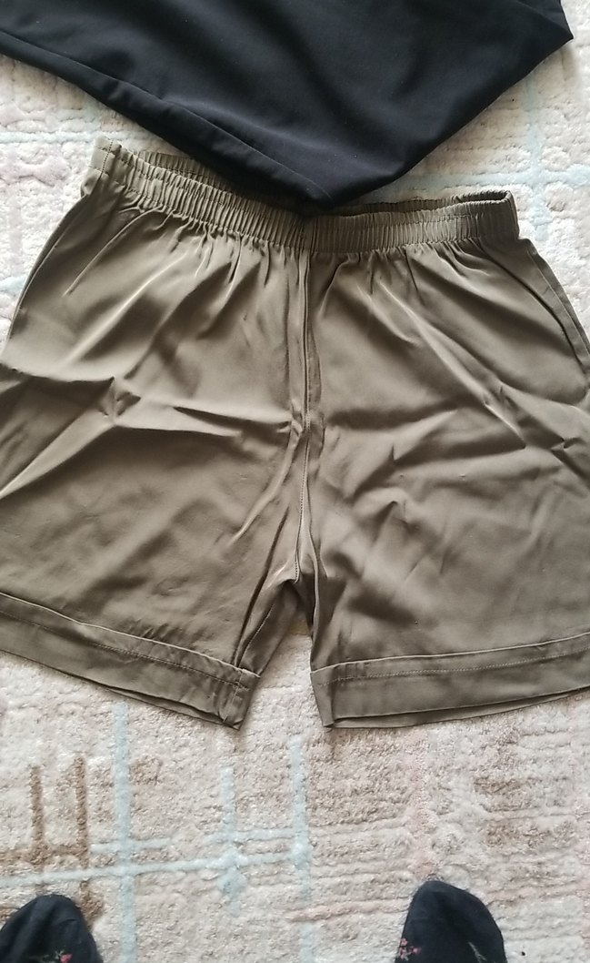 Bol Kesim Koyu Kahverengi Hamile Şortu - Görsel 2