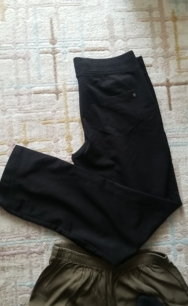 Bol Kesim Koyu Kahverengi Hamile Şortu - Görsel 3