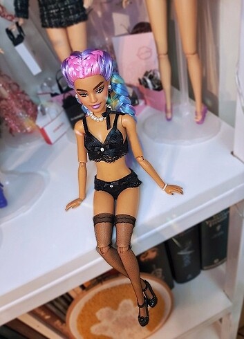 Barbie siyah iç çamaşırı