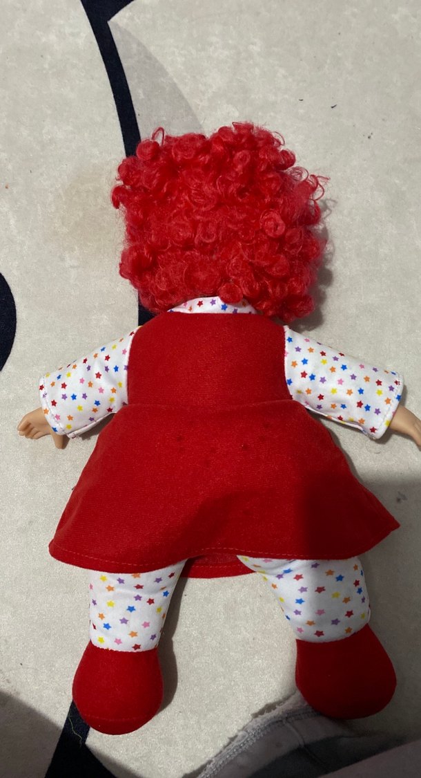 Kırmızı Elbiseli Saçlı Bebek - Görsel 3