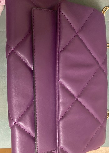 Zincir Detaylı Mor Çanta - Görsel 2