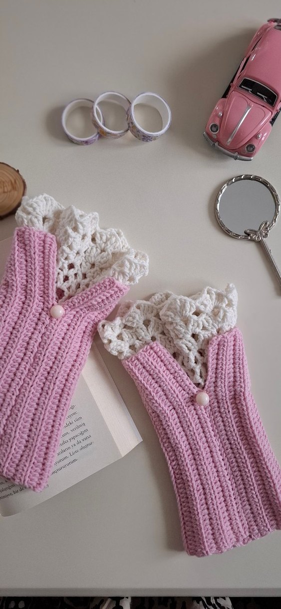 Dantel Detaylı Pembe Örgü Kadın Eldiven - Görsel 2