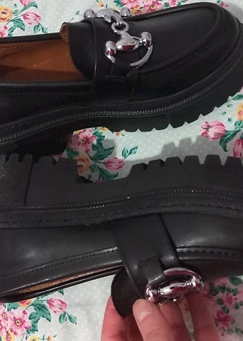 Tokalı Siyah Deri Kadın Loafer - Görsel 3