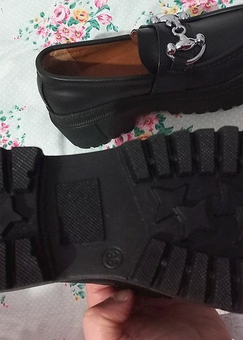 Tokalı Siyah Deri Kadın Loafer - Görsel 2