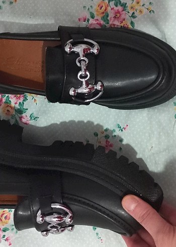 Tokalı Siyah Deri Kadın Loafer - Görsel 5